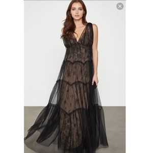 BCBGMAXAZRIA LACE TULLE GOWN
